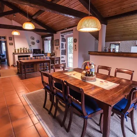 Konukevi Casa Duas Ribeiras Furnas (Azores)
