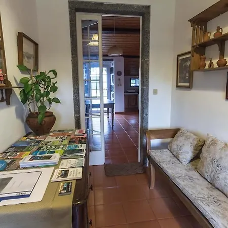 Casa Duas Ribeiras Konukevi Furnas (Azores)