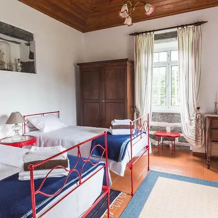 Casa Duas Ribeiras *